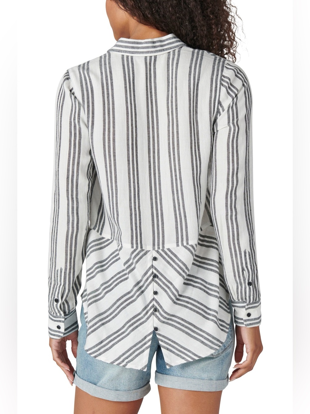 Lightweight Cotton Viscose Woven Button Down Shirt